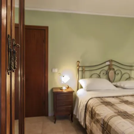 La Casa Dei Nonni Bed & Breakfast *